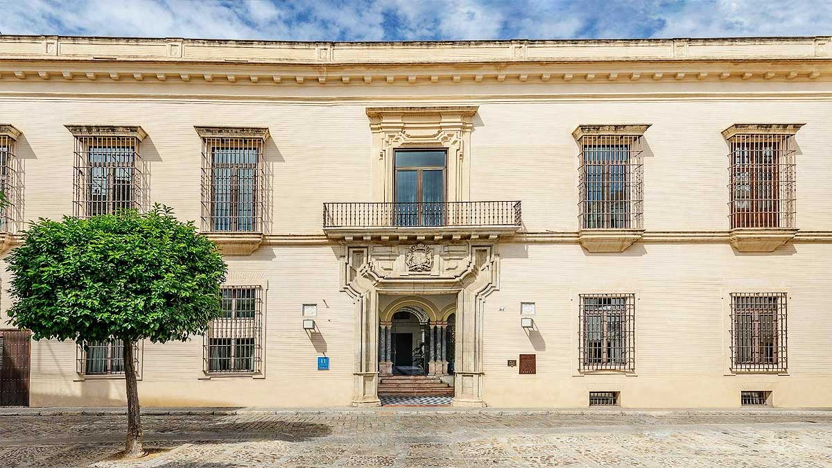 Vista del edificio de Villapanes.