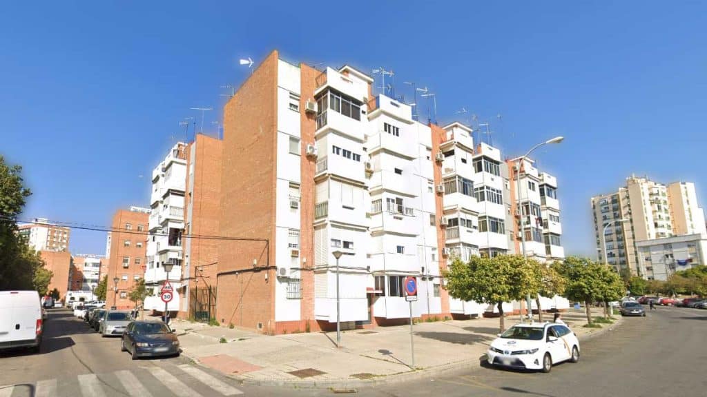 Calle en el Polígono de San Pablo en Sevilla.