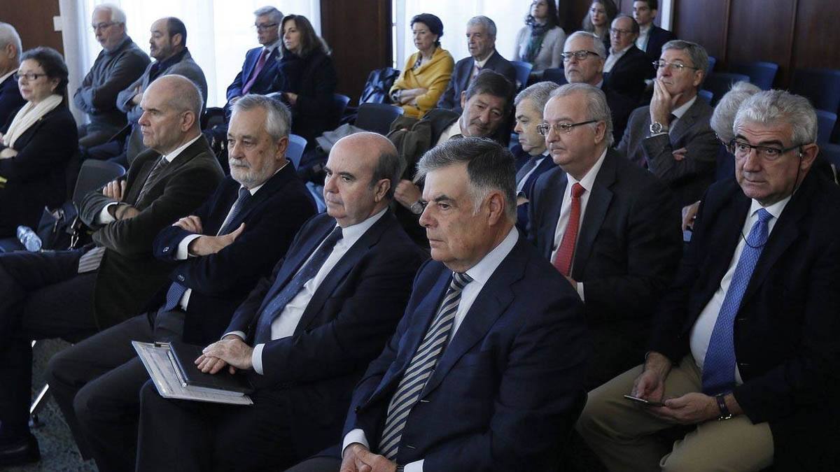 Juicio en el que se ve varios políticos andaluces.