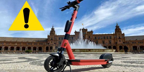 El problema de los patinetes eléctricos en Sevilla