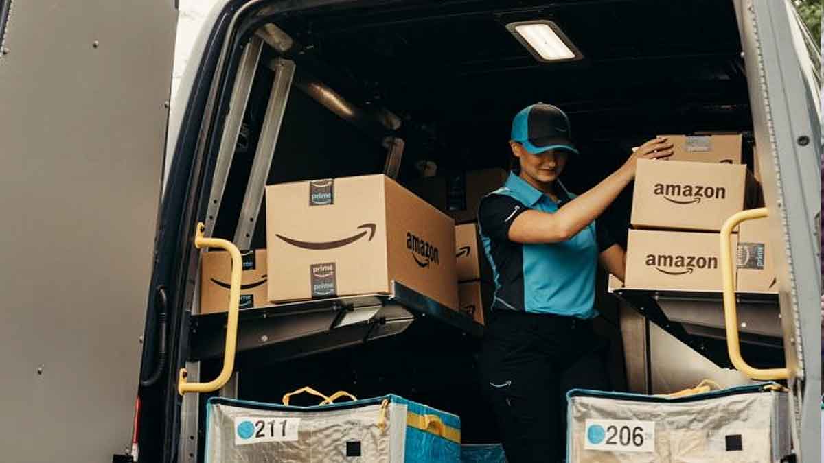 Repartidores de Amazon denuncian trabajar con vehículos a '63 grados'