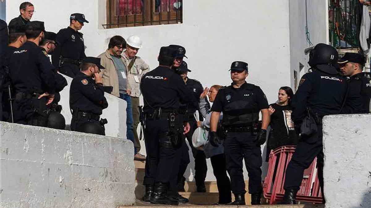 Noche de miedo en Torreblanca: Un tiroteo deja a diez personas hospitalizadas por 'arma de fuego'