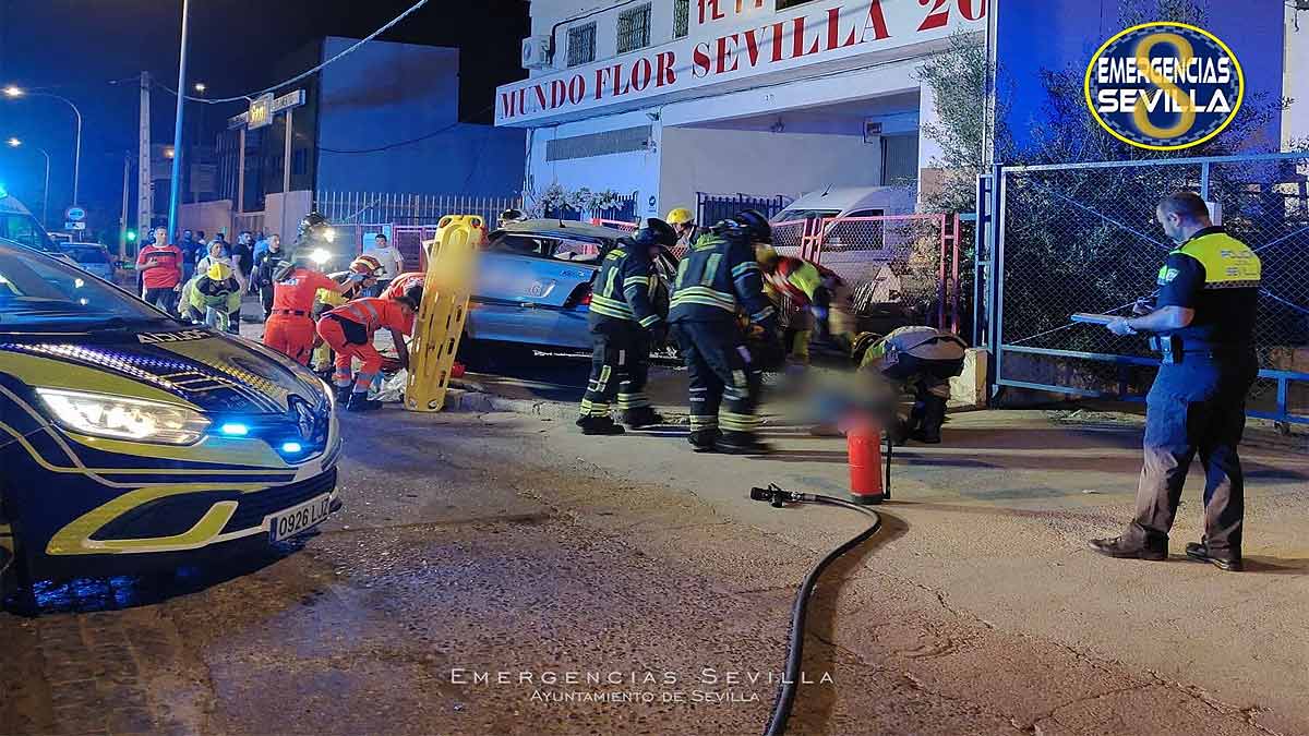 Sevilla: Grave accidente, con un fallecido, en el Polígono de la Carretera Amarilla