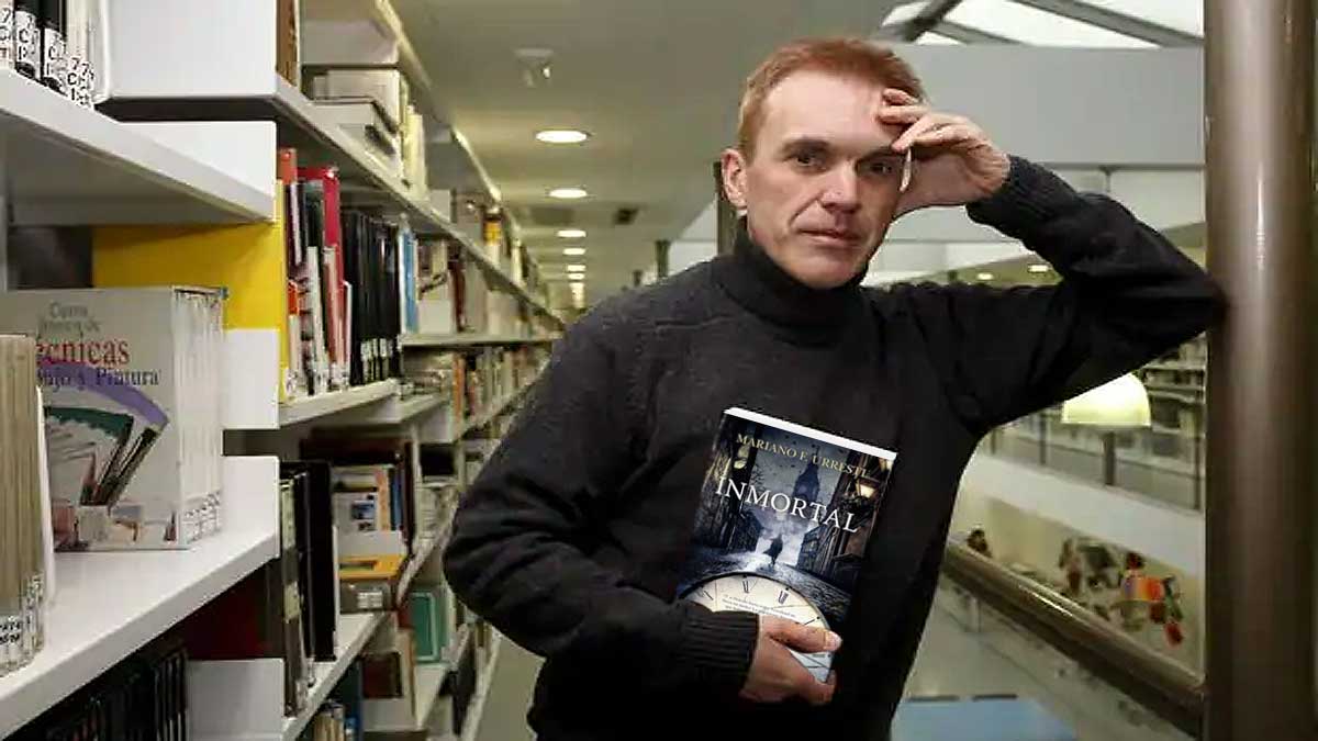 Mariano Fernández Urresti presenta, en Bormujos, su obra 'Inmortal'