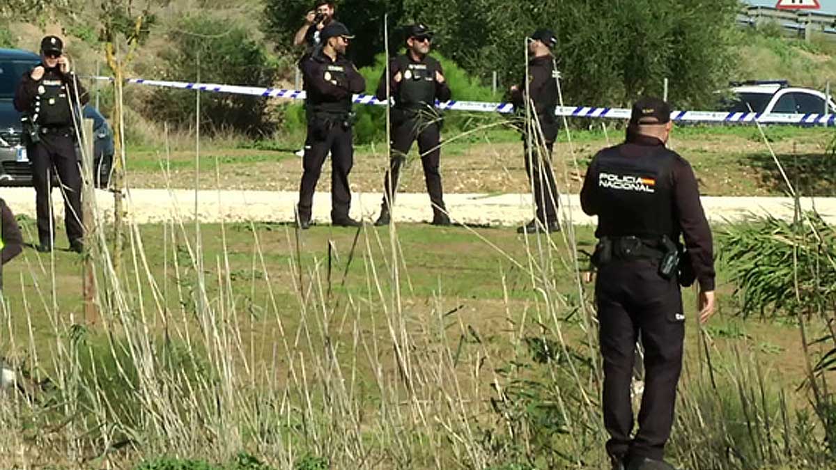 La familia del joven cuyo cuerpo fue encontrado en el Parque Tamarguillo contratará forenses para esclarecer el fallecimiento
