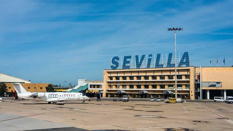 Vista del aeropuerto de Sevilla.