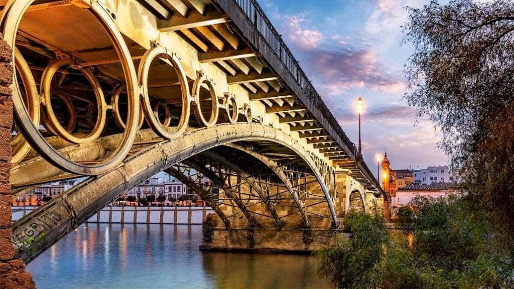 Vista del Puente de Triana.