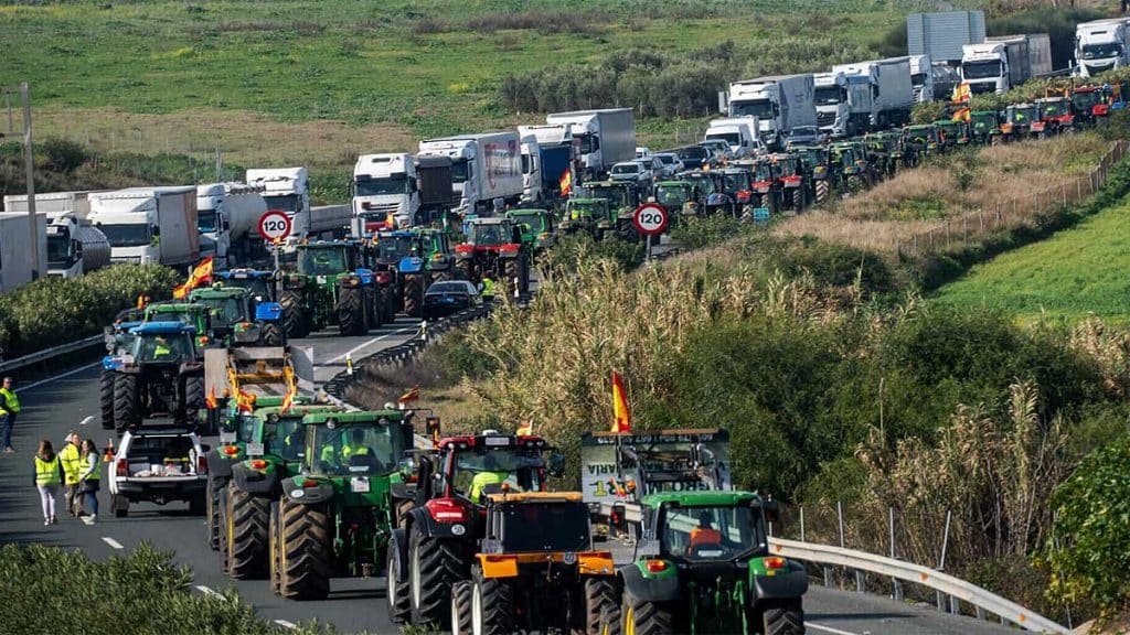 Tractorada en Sevilla.