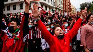 Grupo de aficionados del Athletic de Bilbao.