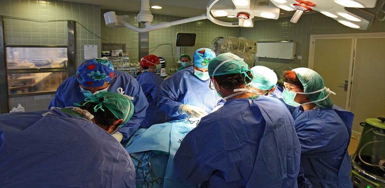 Las listas de espera quirúrgica en Sevilla se disparan
