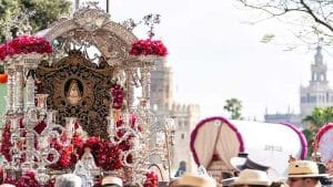 Romeros en peregrinación a la aldea del Rocío.