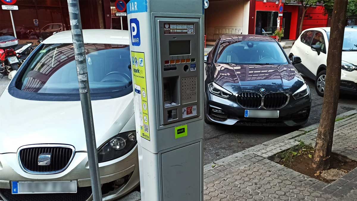 Parquímetro gestionado por Aussa.