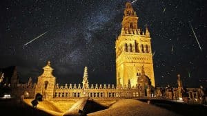 La Giralda y las Perseidas.