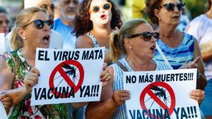 Manifestación en la localidad sevillana de Coria del Río.