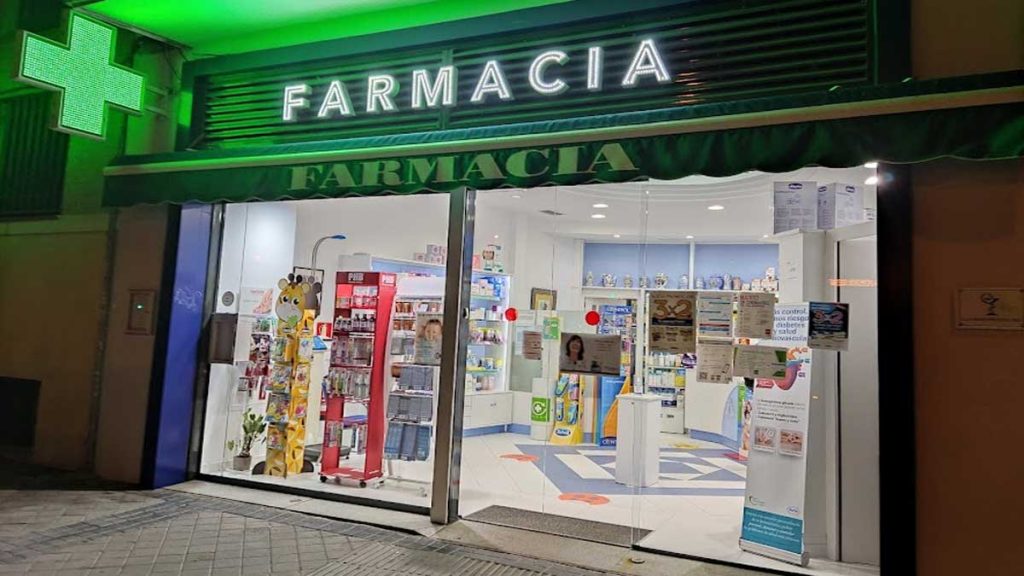 Fachada de una farmacia.