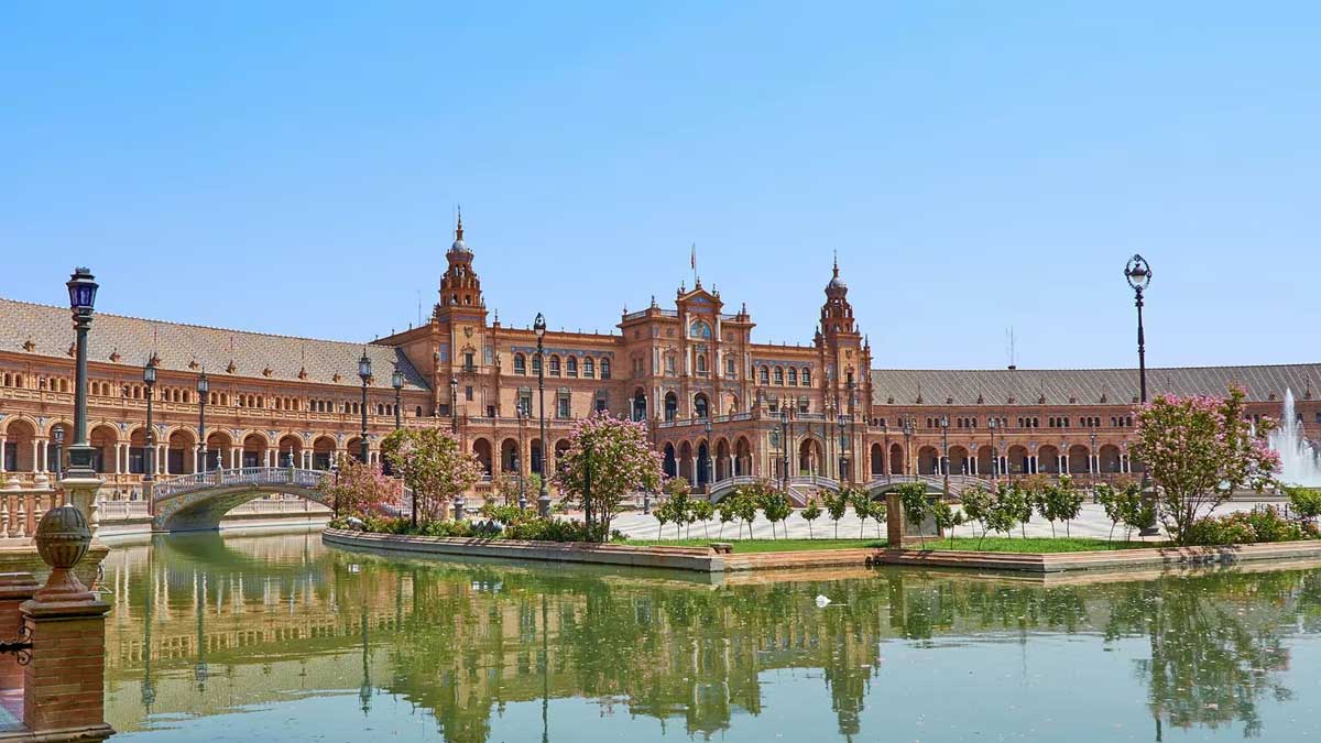 Imagen central de la Plaza de España.