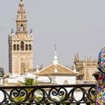 Sevilla amanece bajo nubarrones y bochorno: este será el tramo con más agua para hoy y la previsión de la semana