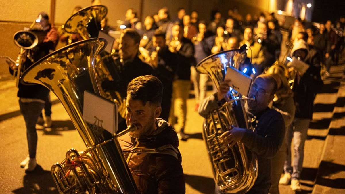 Banda de música ensayando.