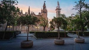 La Giralda y la Inmaculada.