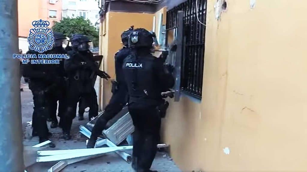 Acción policial antidrogas en Los Pajaritos.