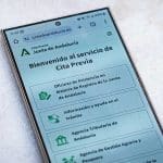 Andalucía suspende las notificaciones de citas para pruebas diagnósticas por un fallo informático en el sistema Avisas