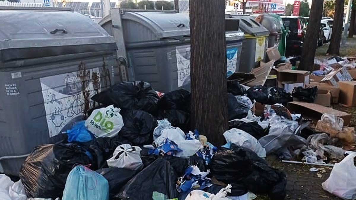 Estado de las calles por la aglomeración de basura.