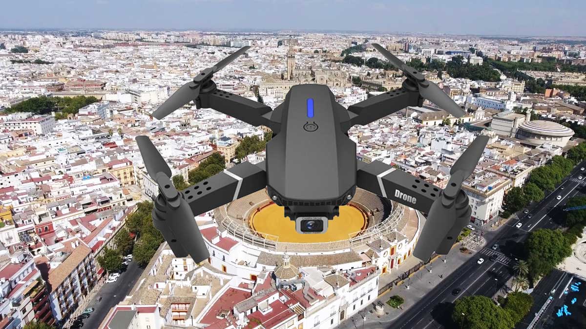 Reglas esenciales para volar drones ligeros en Sevilla, recomendaciones de la Policía Local