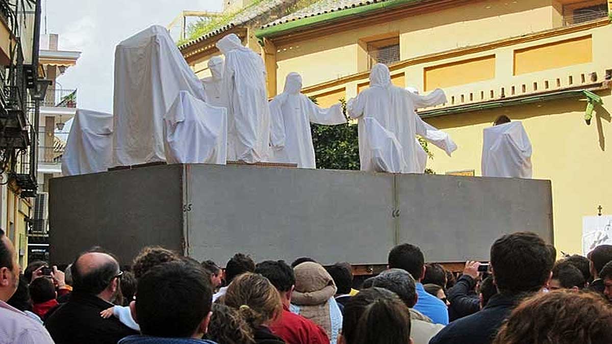 Paso entrando en San Juan de la Palma.