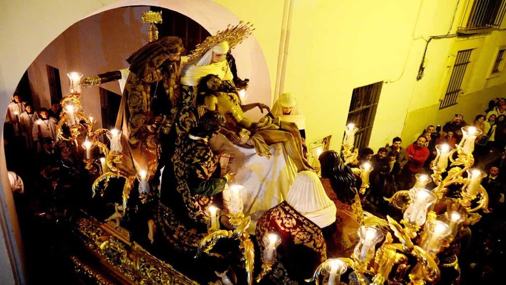 Paso de Cristo de La Mortaja.