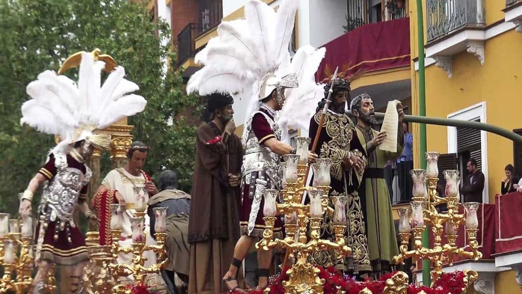 Paso de La Sentencia, Hermandad de La Macarena.