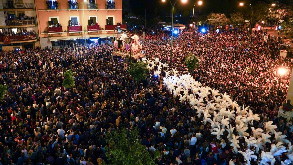 Paso de la Sentencia, La Macarena.