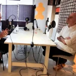 Antonio Muñoz inaugura con público la tercera temporada de su podcast cultural en el Club Victoria de Sevilla
