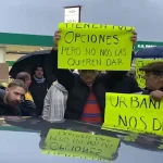 20 familias frente a las máquinas, la historia detrás del derribo suspendido, por el momento, en la gasolinera de Alcosa