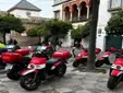 El PSOE denuncia una “invasión” de motos de alquiler en el centro histórico de Sevilla