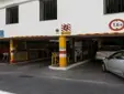 Las obras del Tranvibús cortan el acceso principal a uno de los parkings más usados del centro de Sevilla